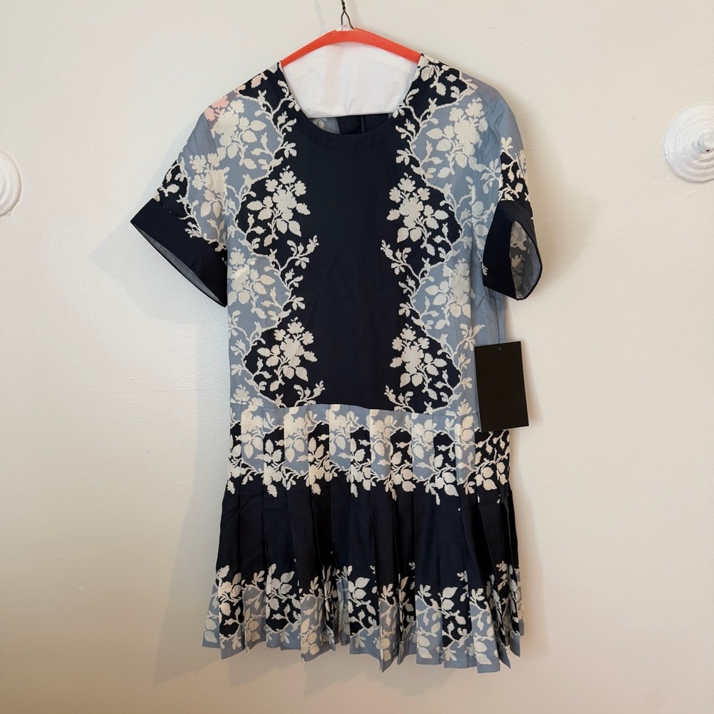 Tuckernuck Navy and White Floral Lace Pleated Dress